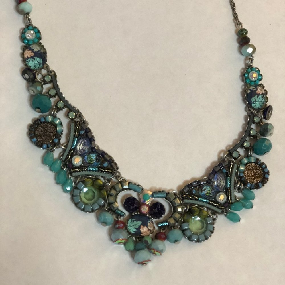 HANDMADE!  SHOWSTOPPER! crystal and bead statement necklace!